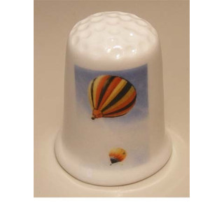 Luchtballon op een porselein vingerhoedje nr03