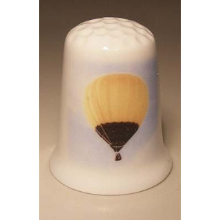 Luchtballon op een porselein vingerhoedje nr12