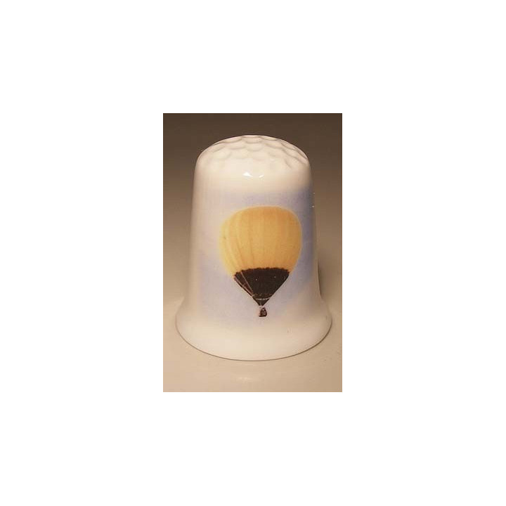 Luchtballon op een porselein vingerhoedje nr12