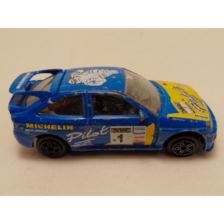 Ford Escort RS Cosworth Michelin Pilot 1:43 Bburago blauw