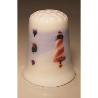 Luchtballonnen op een porselein vingerhoedje