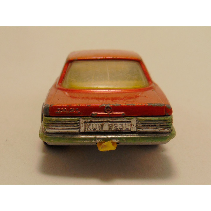 Mercedes 350 SLC 1:40 Matchbox Speed Kings K48 Goudbruin