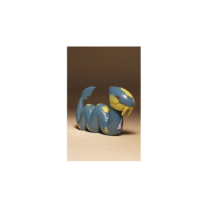 Seviper Pokemon figuur Seviper Pokemon figuur