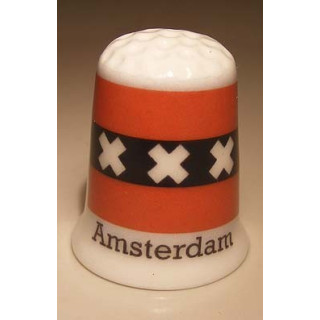Amsterdam Nederlandse gemeentevlag op een porselein vingerhoedje