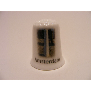 Een amsterdammertje in Amsterdam op een vingerhoedje
