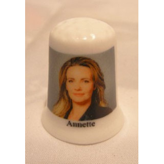 Annette Sekreve prinses Annette op een vingerhoedje