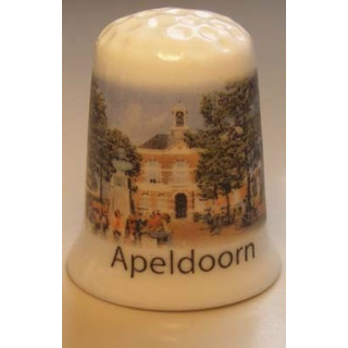 Apeldoorn op een porselein vingerhoedje