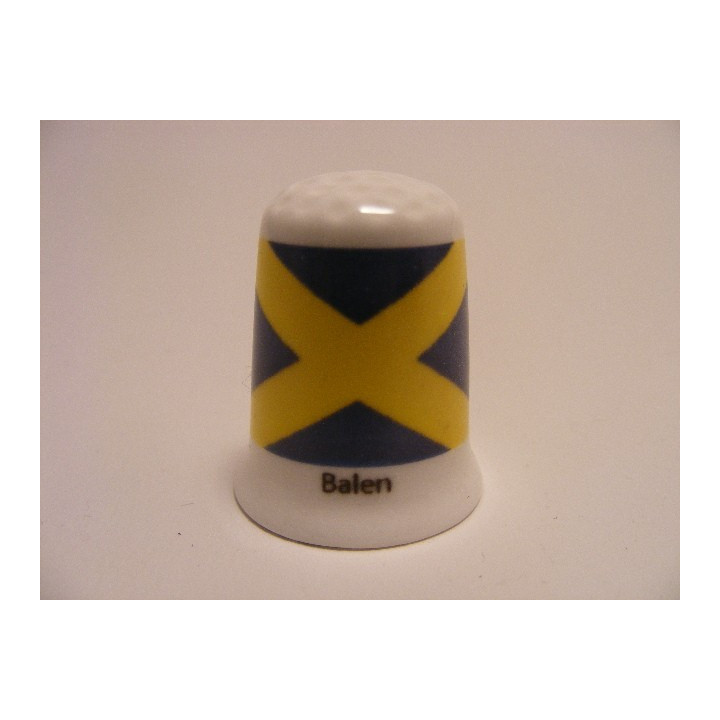 Balen vlag Belgie op een porselein vingerhoedje