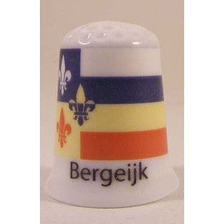 Bergeijk Nederlandse gemeentevlag op een porselein vingerhoedje