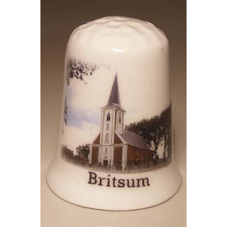 De Johanneskerk in Britsum in de gemeente Leeuwarden op een vingerhoedje