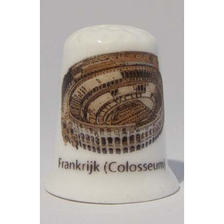 Colosseum in Frankrijk op een porselein vingerhoedje