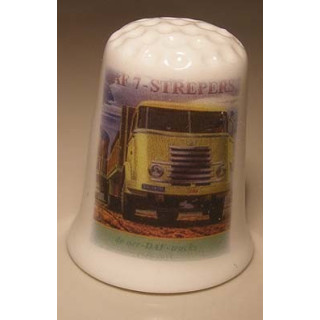 DAF 7 strepers vrachtwagen 1949 op een vingerhoedje DAF 7 strepers vrachtwagen 1949 op een vingerhoedje