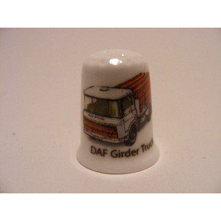 Daf Tipper oplegger vrachtwagen afbeelding op een porselein vingerhoedje Daf Tipper oplegger vrachtwagen afbeelding op een porselein vingerhoedje