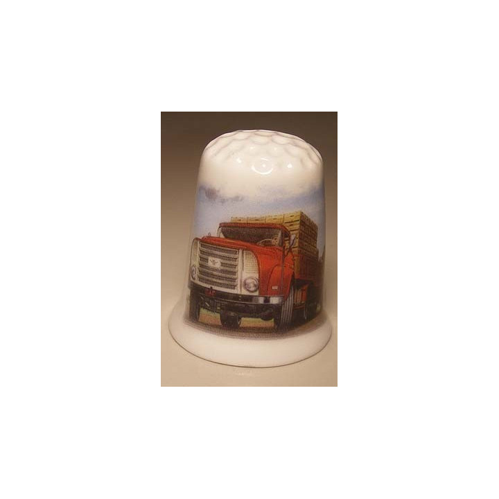 DAF torpedo vrachtwagen 1957 op een vingerhoedje DAF torpedo vrachtwagen 1957 op een vingerhoedje