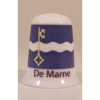 De Marne Nederlandse gemeentevlag op een porselein vingerhoedje