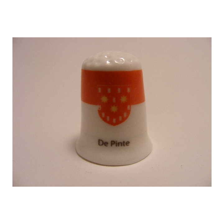 De Pinte vlag Belgie op een porselein vingerhoedje