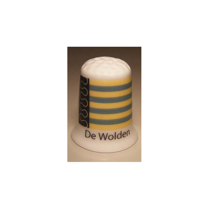 De Wolden Nederlandse gemeentevlag op een porselein vingerhoedje