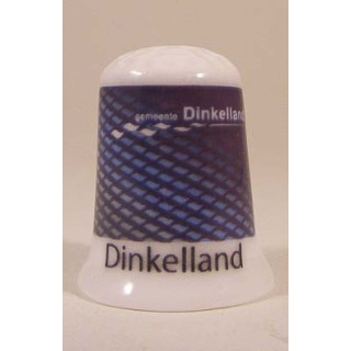 Dinkelland Nederlandse gemeentevlag op een porselein vingerhoedje