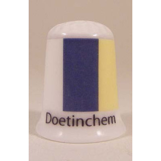 Doetinchem Nederlandse gemeentevlag op een porselein vingerhoedje