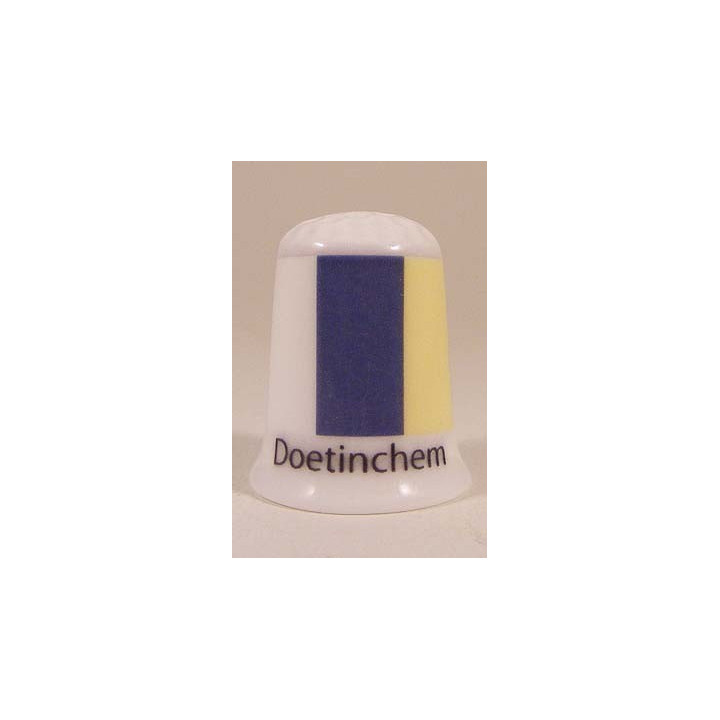 Doetinchem Nederlandse gemeentevlag op een porselein vingerhoedje
