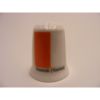 Doornik (Tournai) vlag Belgie op een porselein vingerhoedje Doornik (Tournai) vlag Belgie op een porselein vingerhoedje