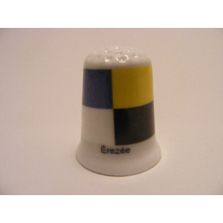 Érezée vlag Belgie op een porselein vingerhoedje