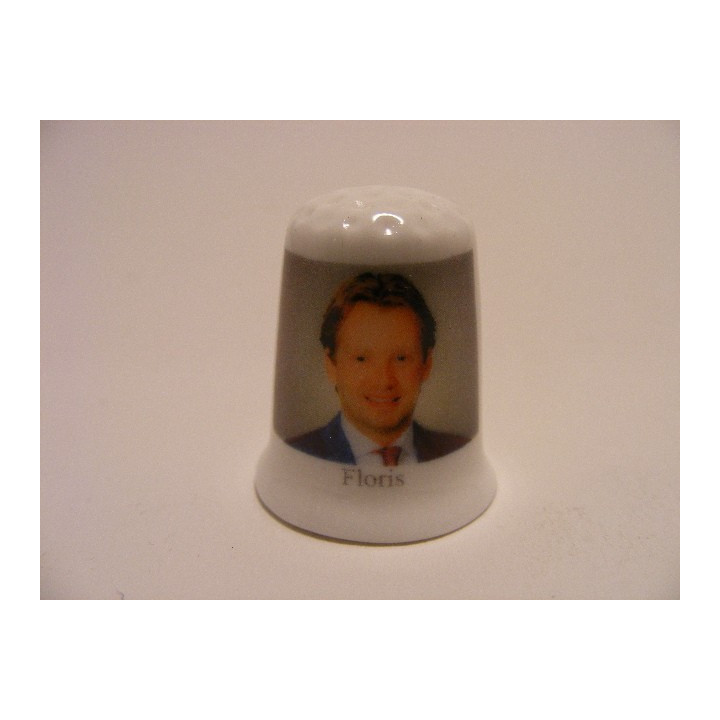 Floris Frederik Martijn van Vollenhoven op een porselein vingerhoedje Floris Frederik Martijn van Vollenhoven op een porselein vingerhoedje