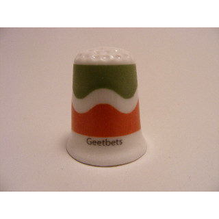 Geetbets vlag Belgie op een porselein vingerhoedje