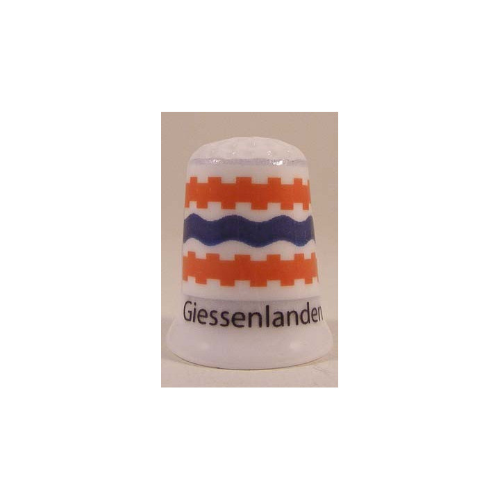 Giessenlanden Nederlandse gemeentevlag op een porselein vingerhoedje Giessenlanden Nederlandse gemeentevlag op een porselein vingerhoedje