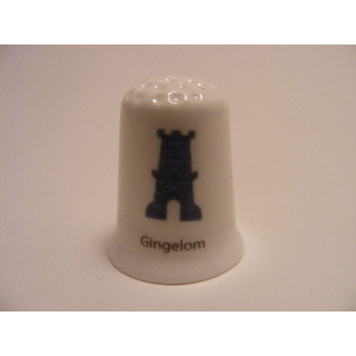 Gigelom vlag Belgie op een porselein vingerhoedje