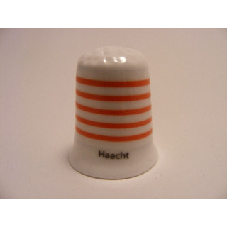 Haacht vlag Belgie op een porselein vingerhoedje