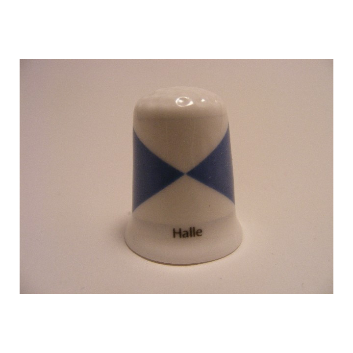 Halle vlag Belgie op een porselein vingerhoedje