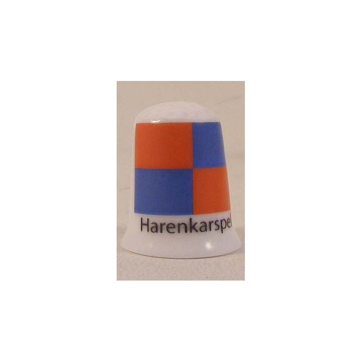 Harenkarspel Nederlandse gemeentevlag op een porselein vingerhoedje Harenkarspel Nederlandse gemeentevlag op een porselein vingerhoedje