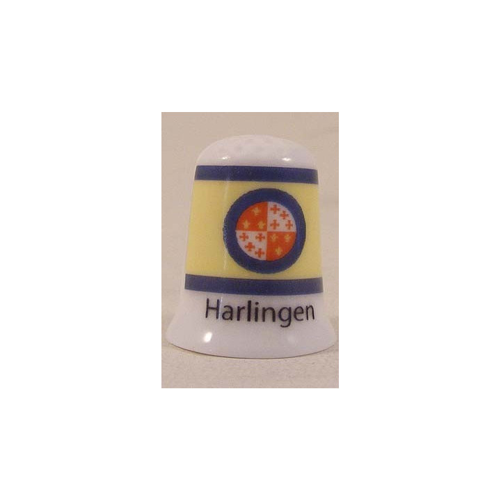 Harlingen Nederlandse gemeentevlag op een porselein vingerhoedje