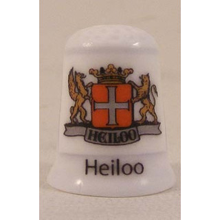 Heiloo Nederlandse gemeentevlag op een porselein vingerhoedje Heiloo Nederlandse gemeentevlag op een porselein vingerhoedje