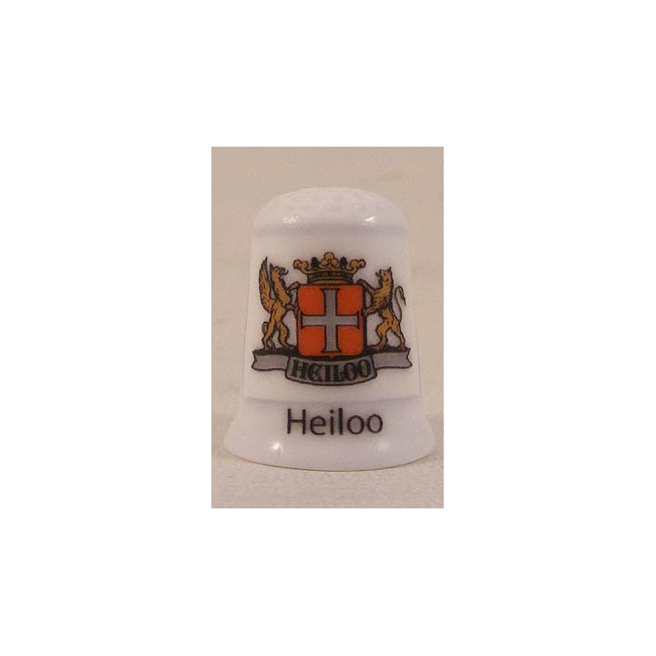 Heiloo Nederlandse gemeentevlag op een porselein vingerhoedje Heiloo Nederlandse gemeentevlag op een porselein vingerhoedje