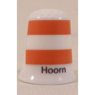 Hoorn Nederlandse gemeentevlag op een porselein vingerhoedje