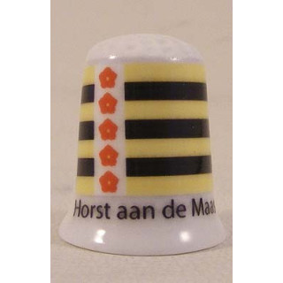 Horst aan de Maas Nederlandse gemeentevlag op een porselein vingerhoedje