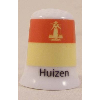 Huizen Nederlandse gemeentevlag op een porselein vingerhoedje