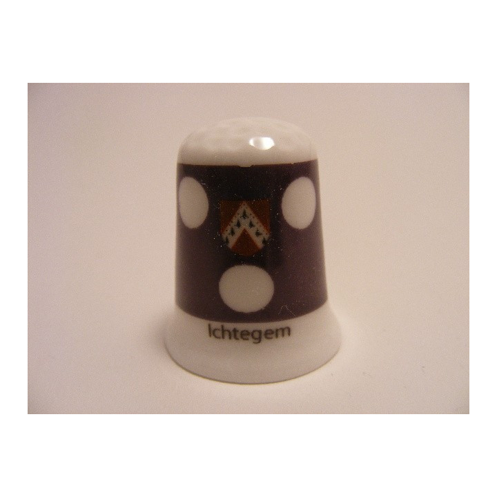 Ichtegem vlag Belgie op een porselein vingerhoedje