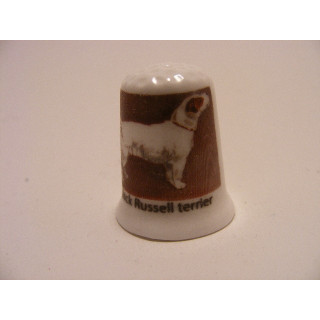 Jack Russell terrier getekend op een porselein vingerhoedje