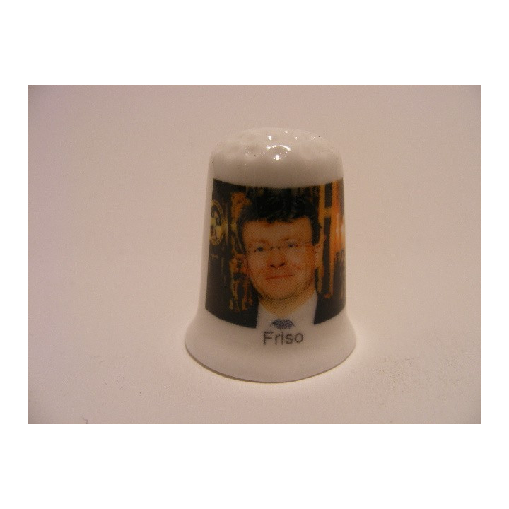 Johan Friso Bernhard Christiaan David jonkheer van Amsberg op een porselein vingerhoedje