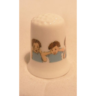 Kind horen zien zwijgen tekening vingerhoedje