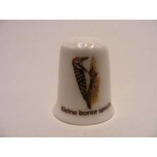 Kleine bonte specht vogel vingerhoedje