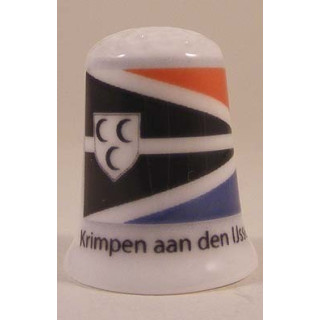 Krimpen aan den IJssel Nederlandse gemeentevlag op een porselein vingerhoedje