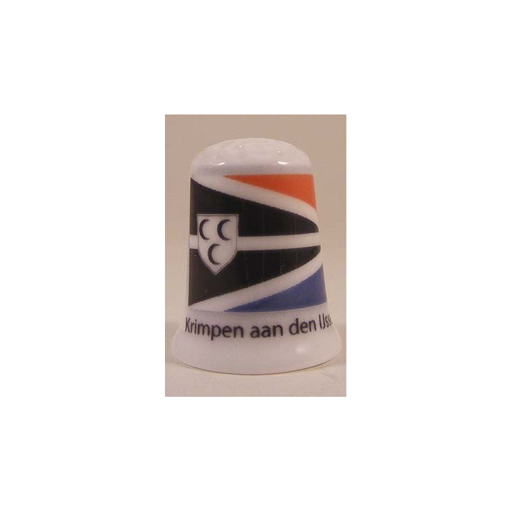 Krimpen aan den IJssel Nederlandse gemeentevlag op een porselein vingerhoedje