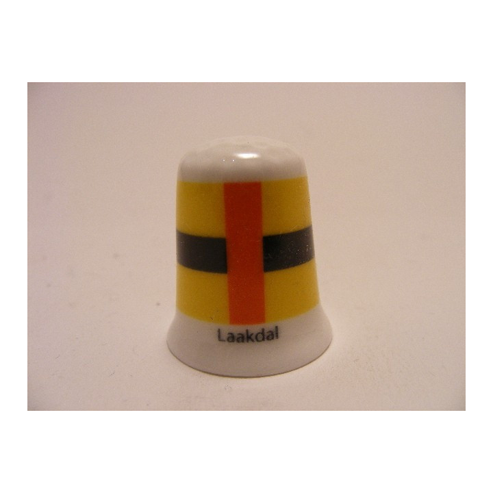 Laakdal gemeente vlag in Belgie op een porselein vingerhoedje