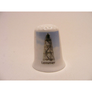 Lemmer in de gemeente De Friese Meren op een porselein vingerhoedje Lemmer in de gemeente De Friese Meren op een porselein vingerhoedje