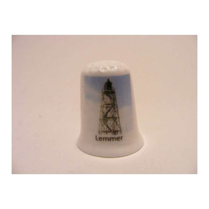 Lemmer in de gemeente De Friese Meren op een porselein vingerhoedje