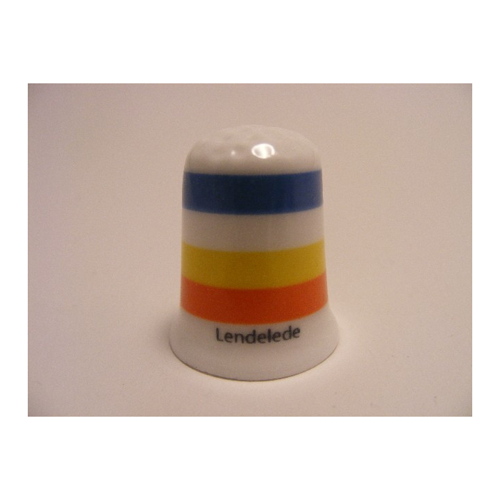 Lendelede vlag Belgie op een porselein vingerhoedje